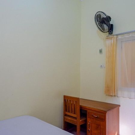 Hotel Koolkost Syariah Near Transmart Banyumanik Semarang Srondolwetan Exterior foto
