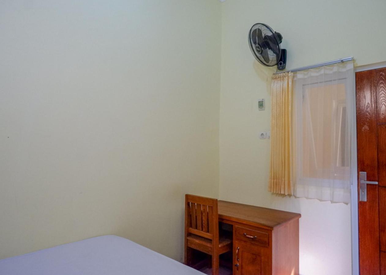 Hotel Koolkost Syariah Near Transmart Banyumanik Semarang Srondolwetan Exterior foto